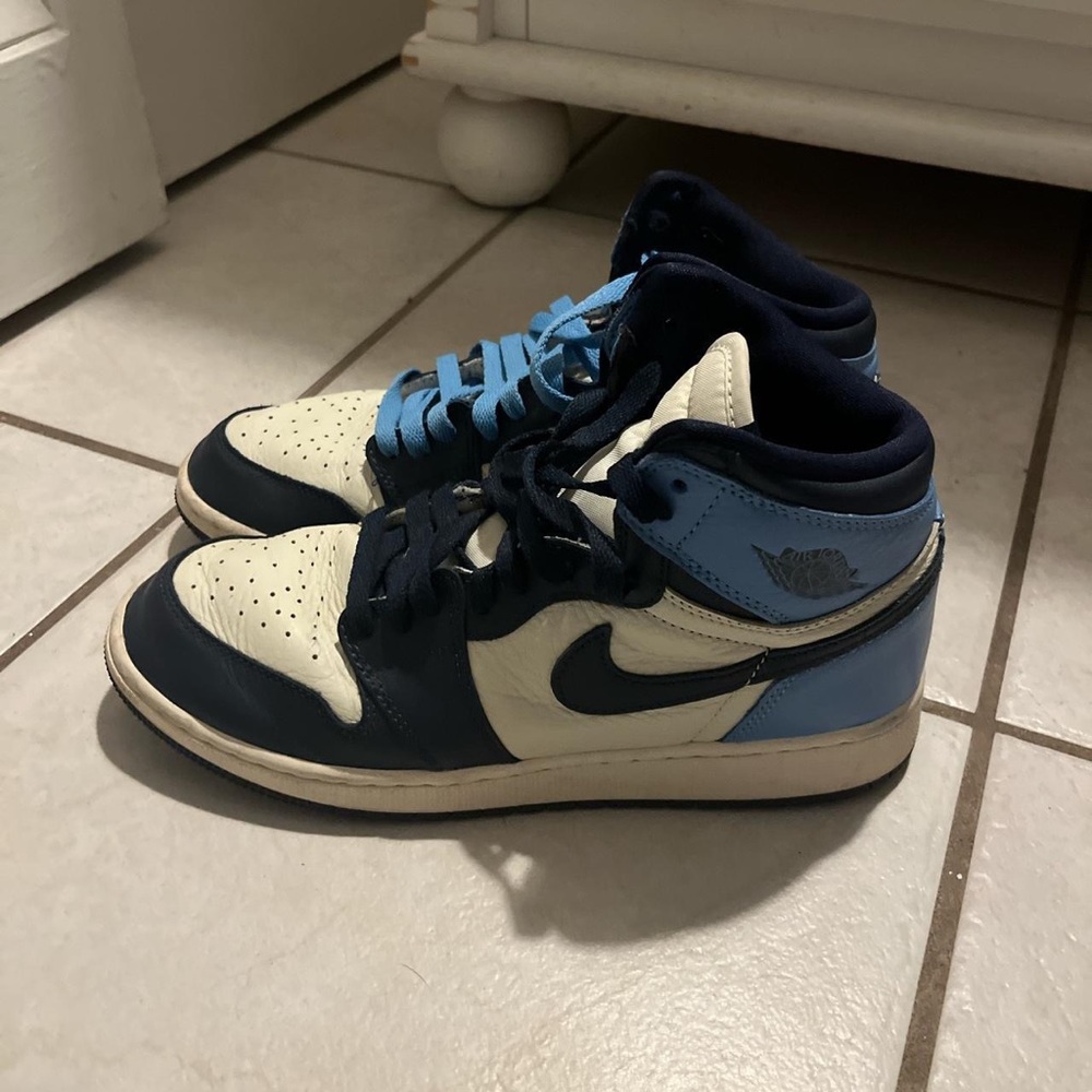 Jordan 1 obsidians, some creasing. Authentic size 7Y